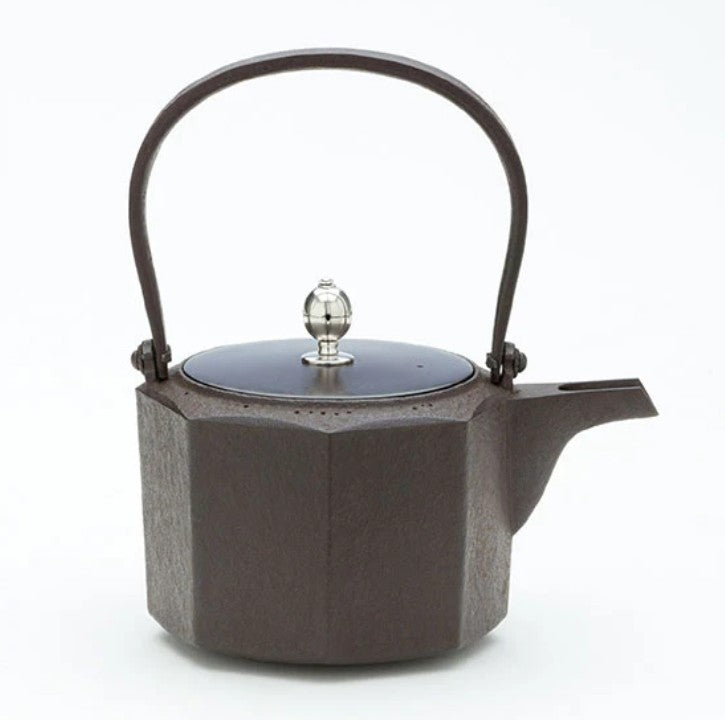 Octagonal Choshi Iron Sake Vessel (Inquiry Product)