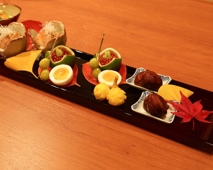 Ichimonji Serving Tray – Tamenuri Lacquer
